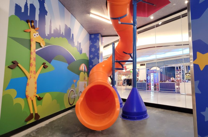 SOCO Construction- Toys ‘R’ Us Fit-Out